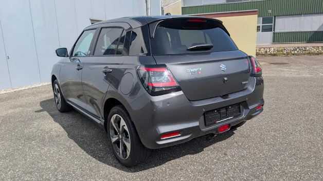 Suzuki Swift 1.2 1st Edition Top Hybrid 4x4