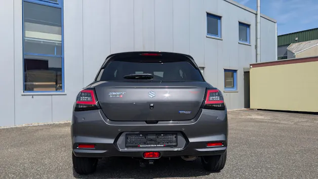 Suzuki Swift 1.2 1st Edition Top Hybrid 4x4
