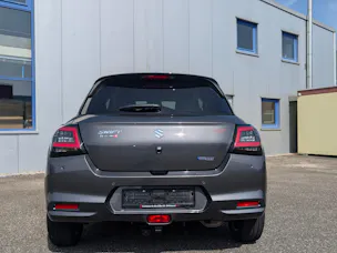 Suzuki Swift 1.2 1st Edition Top Hybrid 4x4