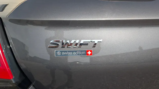 Suzuki Swift 1.2 1st Edition Top Hybrid 4x4