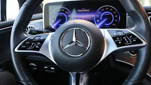 MERCEDES-BENZ EQE 350+