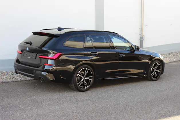 BMW 320d xDrive 48V Touring M SPORTPAKET