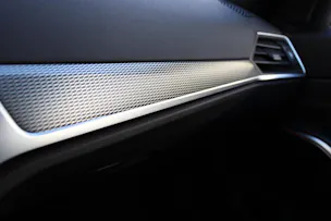 BMW 320d xDrive 48V Touring M SPORTPAKET