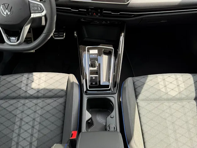 VW Golf 2.0 TSI R-Line DSG 4 Motion