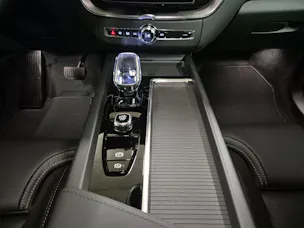 VOLVO XC60 2.0 B5 MH Black Edition AWD