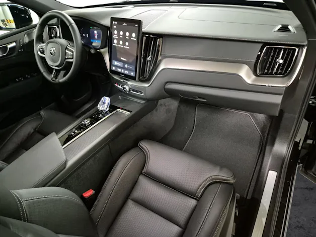 VOLVO XC60 2.0 B5 MH Black Edition AWD