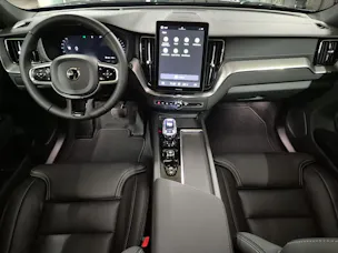 VOLVO XC60 2.0 B5 MH Black Edition AWD