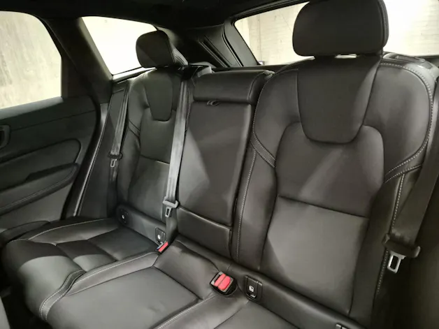 VOLVO XC60 2.0 B5 MH Black Edition AWD