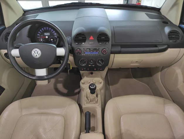 VW Beetle Cabriolet 1.6