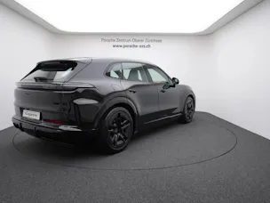 Porsche Cayenne Turbo Electric