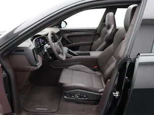 Porsche Cayenne Turbo Electric