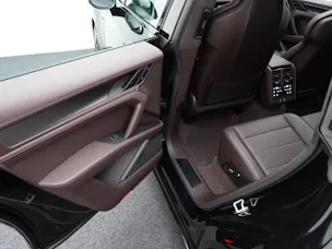 Porsche Cayenne Turbo Electric