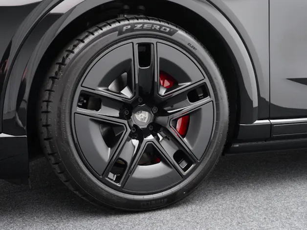 Porsche Cayenne Turbo Electric