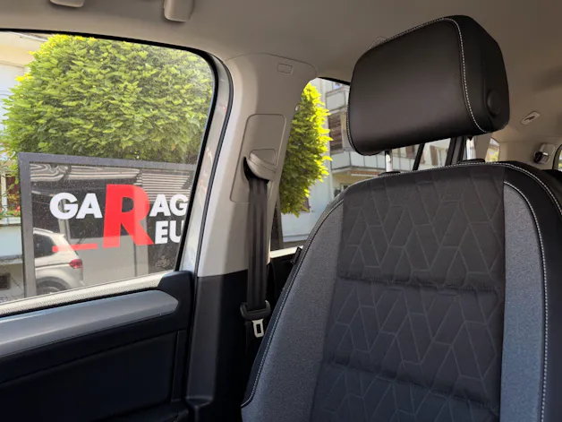 VW Touran 1.5 TDI 150PS GOAL *** FAMILIENAUTO & ANHÄNGEKUPPLUNG ***