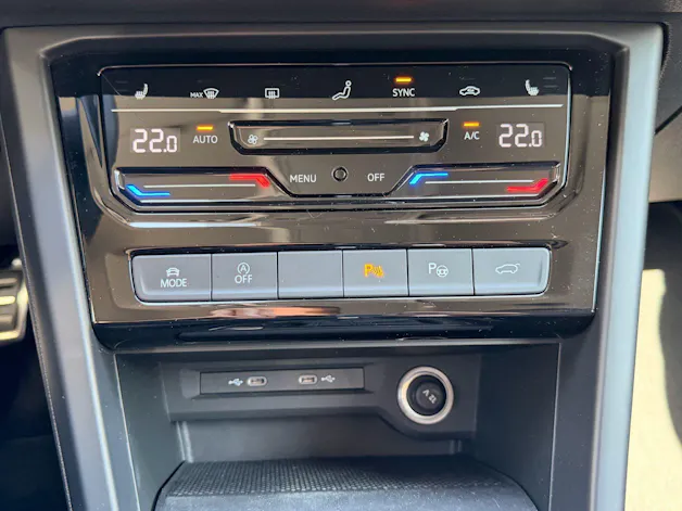VW Touran 1.5 TDI 150PS GOAL *** FAMILIENAUTO & ANHÄNGEKUPPLUNG ***