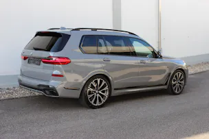 BMW X7 xDrive 48V 40d M Sport BOWERS & WILKINS Individual *NARDOGRAU*