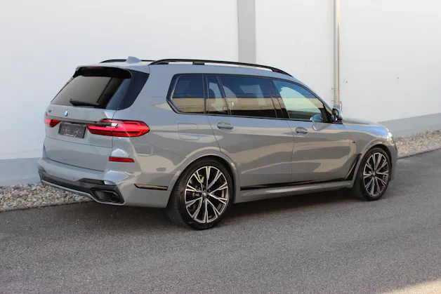 BMW X7 xDrive 48V 40d M Sport BOWERS & WILKINS Individual *NARDOGRAU*