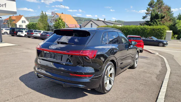 Audi e-tron 55 S Line Black Edition quattro