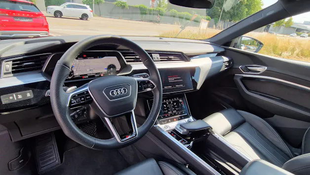 Audi e-tron 55 S Line Black Edition quattro