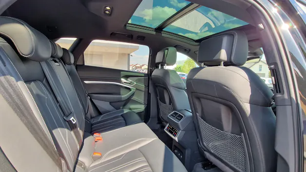 Audi e-tron 55 S Line Black Edition quattro