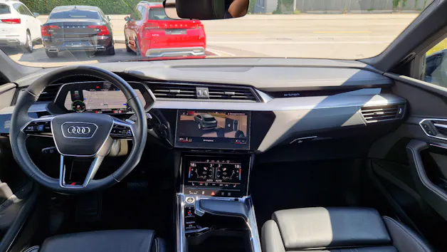 Audi e-tron 55 S Line Black Edition quattro