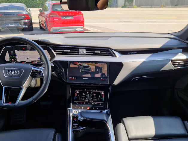 Audi e-tron 55 S Line Black Edition quattro