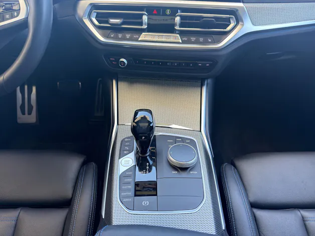 BMW 330e xDrive M Sport