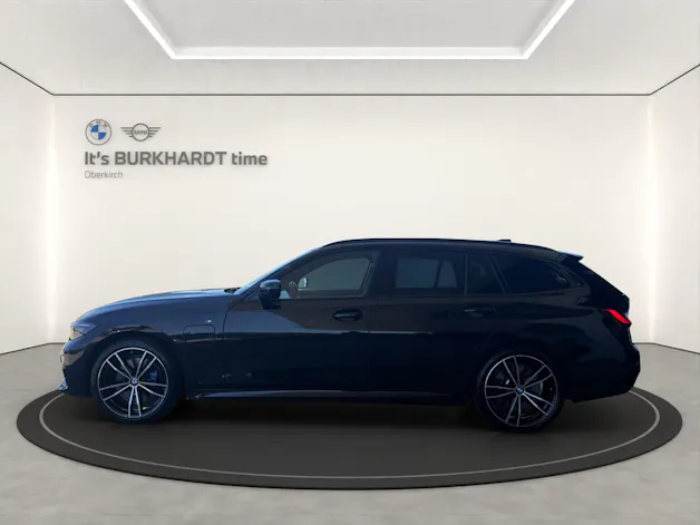 BMW 330e xDrive M Sport