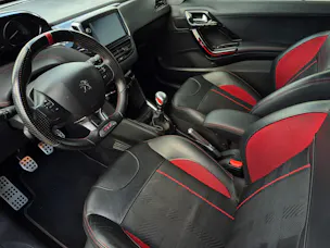 Peugeot 208 1.6 Turbo GTi