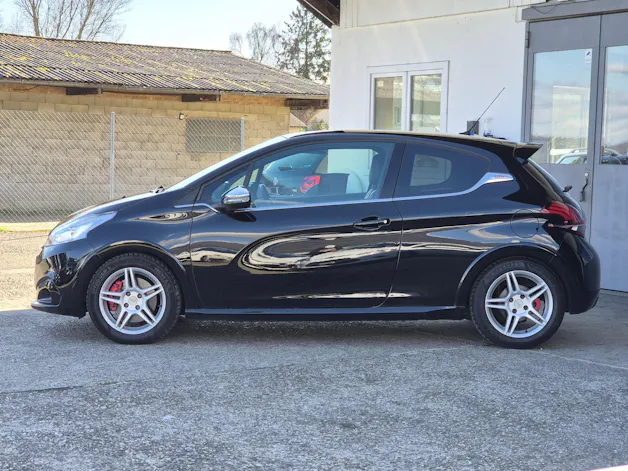 Peugeot 208 1.6 Turbo GTi