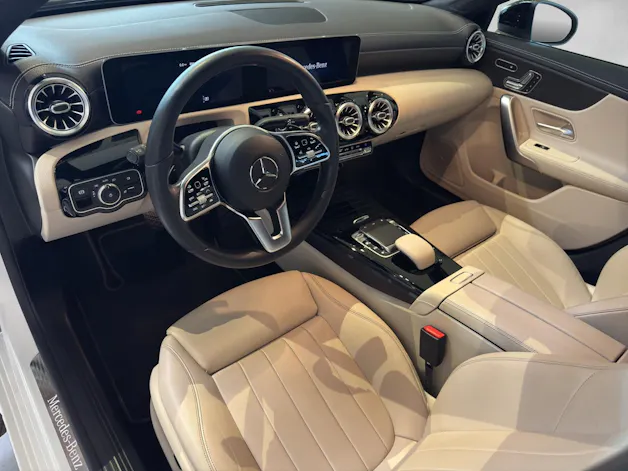 Mercedes-Benz A 250 Progressive 7G-DCT
