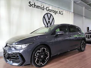VW Golf VIII 1.5 eTSI R-Line DSG