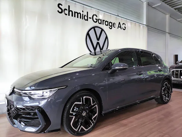 VW Golf VIII 1.5 eTSI R-Line DSG