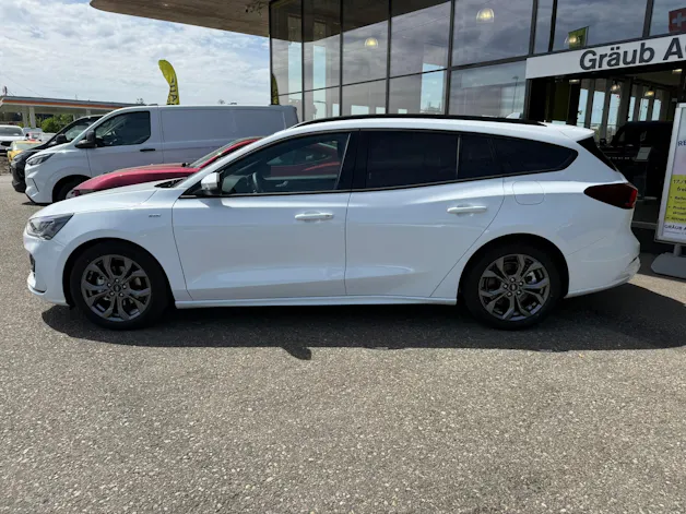 Ford Focus 1.0 MHEV ST-Line X Automat