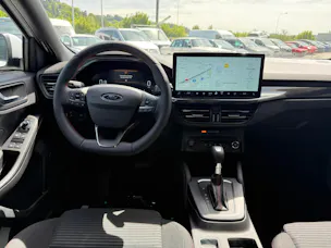 FORD Focus 1.0 MHEV ST-Line X Automat