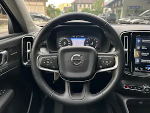 Volvo XC40 T5 AWD Momentum Geartronic