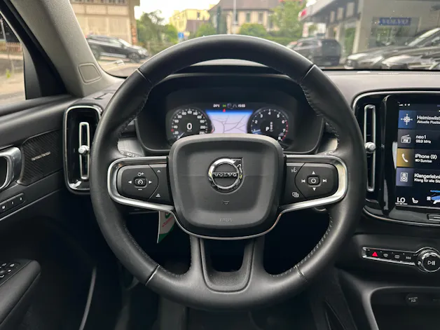 Volvo XC40 T5 AWD Momentum Geartronic