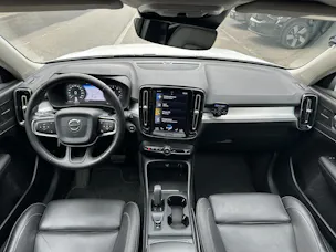 Volvo XC40 T5 AWD Momentum Geartronic