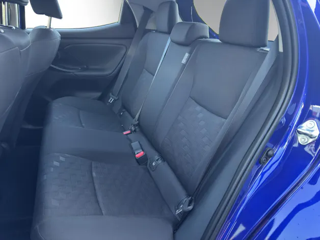Mazda 2 Hybrid Centre-Line