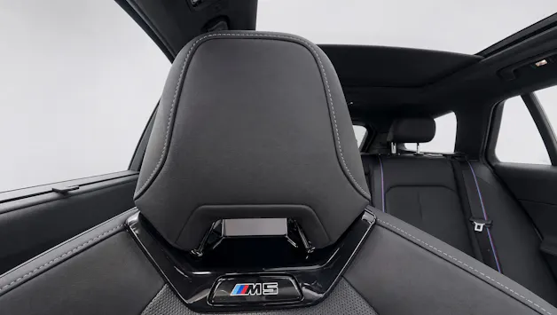 BMW M5 xDrive Touring