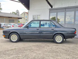 BMW 520i Edition