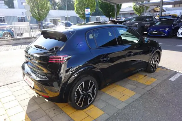 Peugeot 208 1.2 MHEV 145 GT