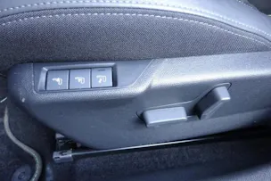 Peugeot 208 1.2 MHEV 145 GT