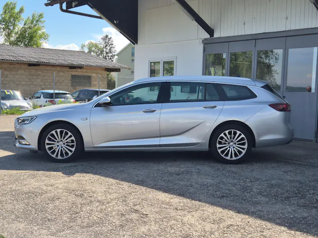 Opel Insignia 2.0 BiDTI Sports Tourer Excellence 4WD Auto