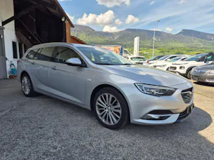 OPEL Insignia 2.0 BiDTI Sports Tourer Excellence 4WD Auto