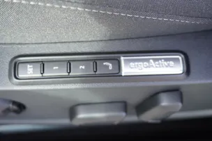 VW Golf Variant 2.0 TDI Life DSG 4Motion