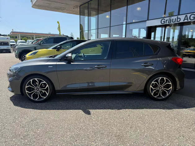 Ford Focus 1.5 SCTi ST Line