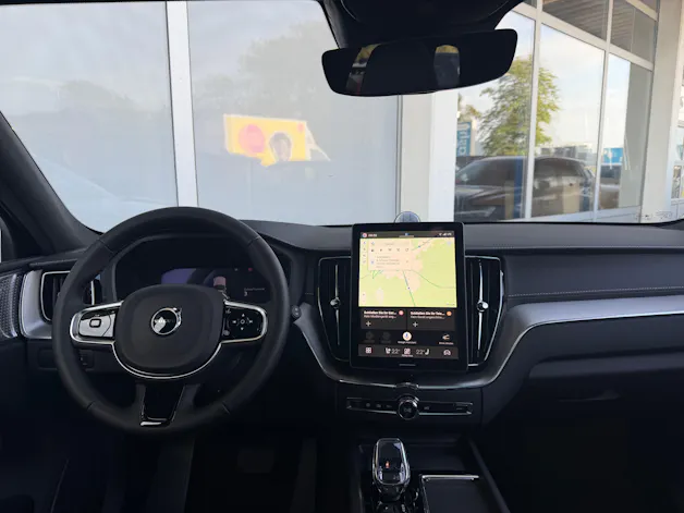 Volvo XC60 T8 eAWD Ultra Dark Geartronic