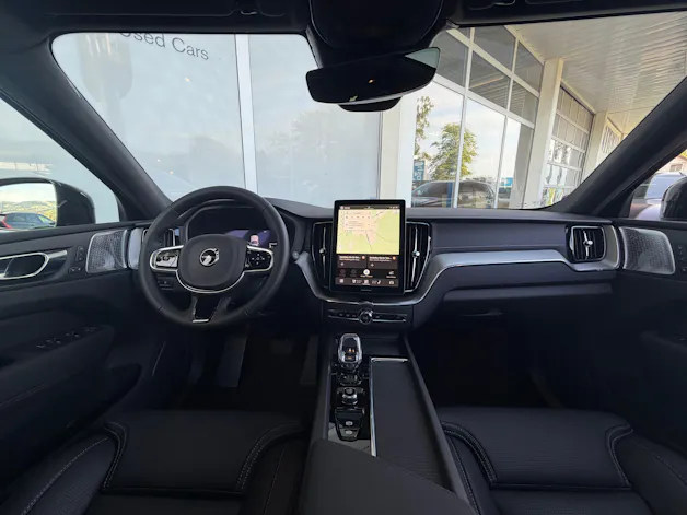 Volvo XC60 T8 eAWD Ultra Dark Geartronic