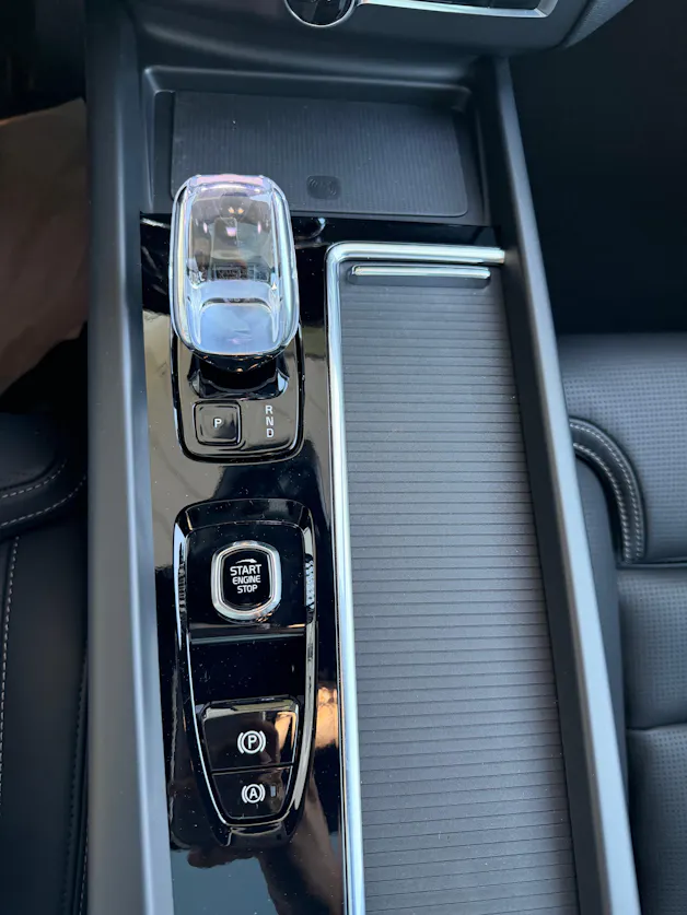 Volvo XC60 T8 eAWD Ultra Dark Geartronic